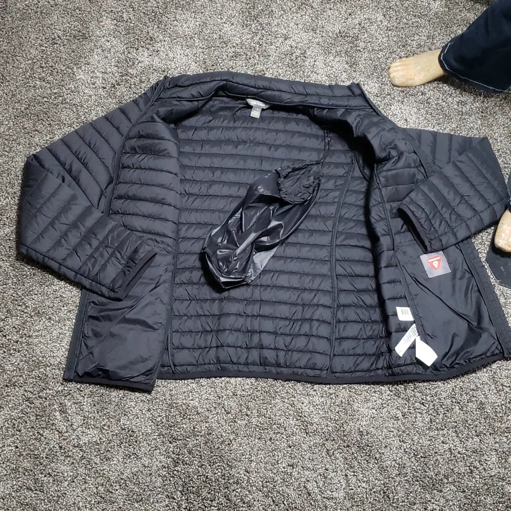 Joe Fresh Lightweight Packable Black Puffer Jacket Size Large - Picture 12 of 14